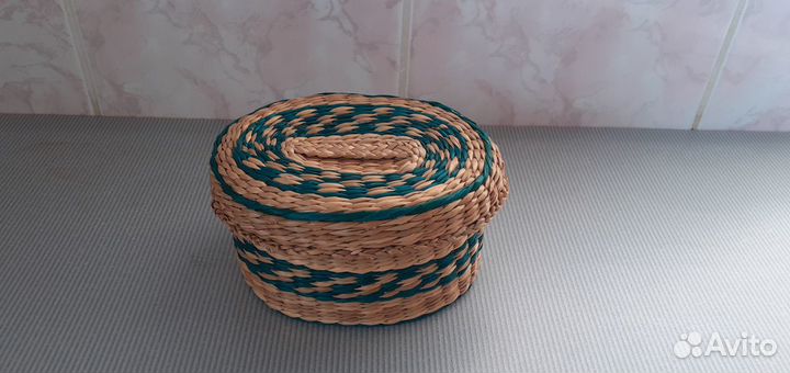 Шкатулка плетёная