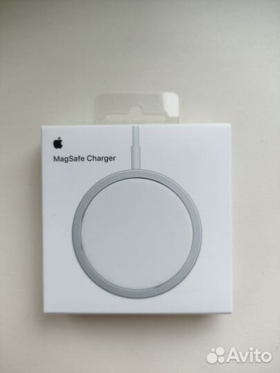 Беспроводное зарядное устройство Apple MagSafe