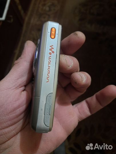 Sony Ericsson W700i