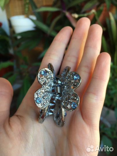 Крабик для волос