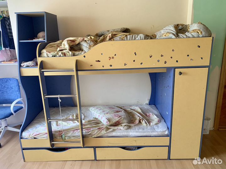 Кровать двухьярусная детская