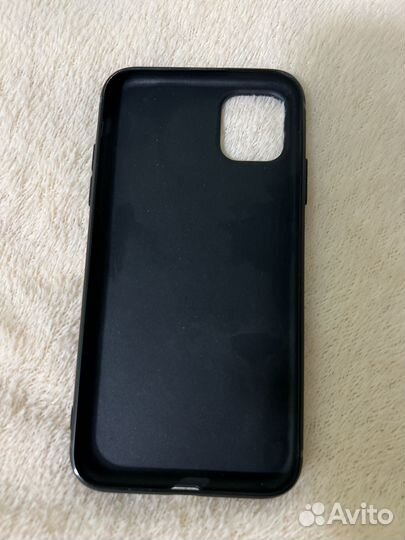 Чехол на телефон iPhone 11