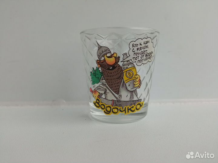 Новая рюмка для водки оригинальная