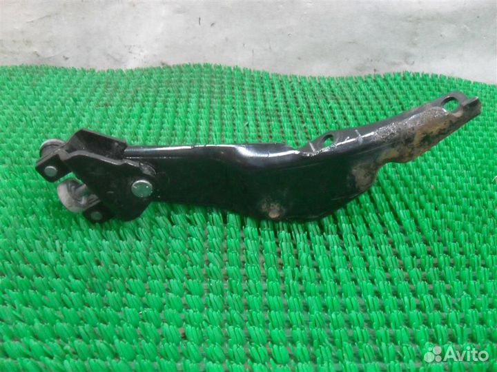 Ролик сдвижной двери Citroen Berlingo B9 2011