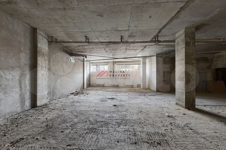 Продам торговое помещение, 395 м²