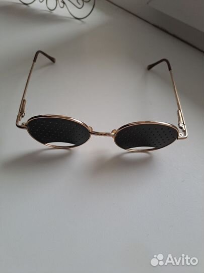 Компьютерные перфорационные очки-тренажёры