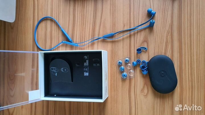 На запчасти - Beats x Беспроводные наушники