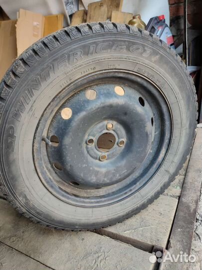 Dunlop SP Winter Ice 01 195/65 R16