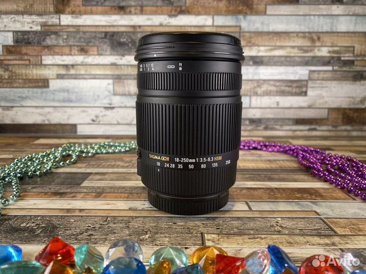Объектив Sigma AF 18-250mm f/3.5-6.3 DC OS HSM