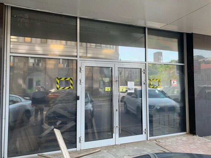 Сдам торговое помещение, 344 м²