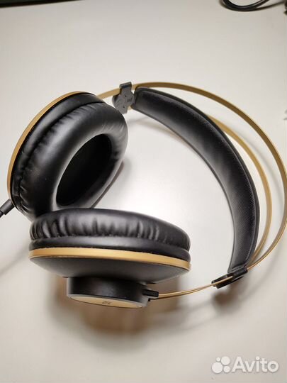 Наушники AKG K92
