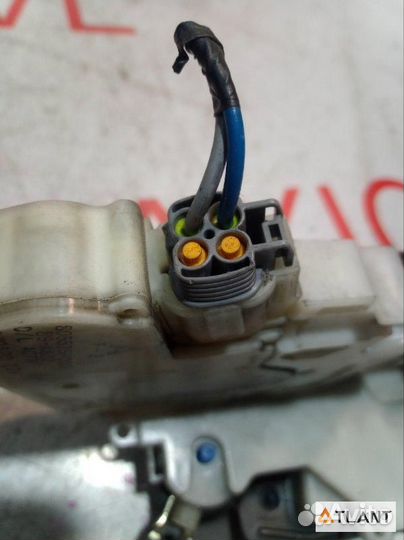 Замок двери передний левый nissan primera