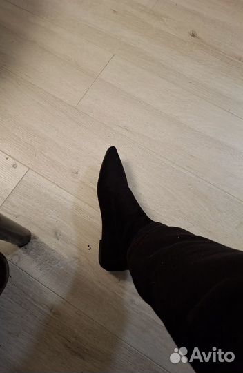 Ботильоны с острым носом