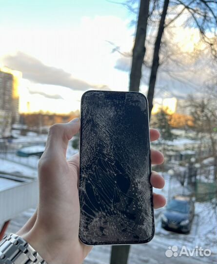 iPhone 15 Pro, 256 ГБ