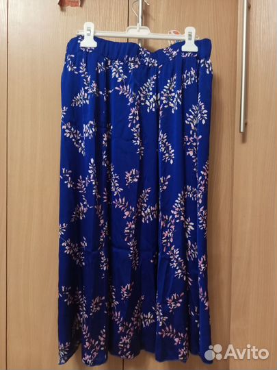 Юбка бежевая и синяя размер 50