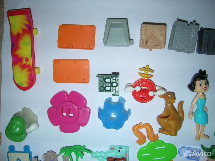Игрушки из киндер сюрприза