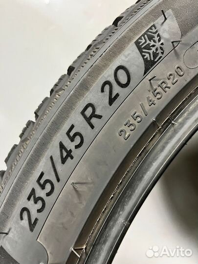 Michelin Alpin 5 235/45 R20