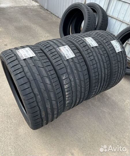 Hankook Ventus S1 Evo 3 K127 245/40 R20 и 275/35 R20 102Y