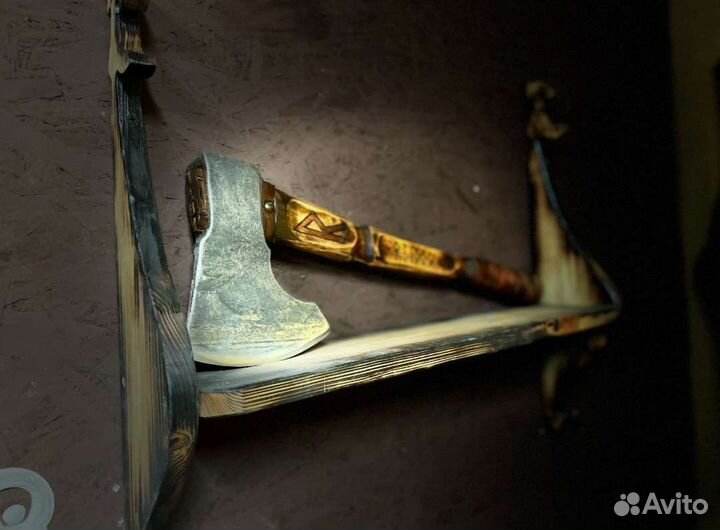 Кованый топор ручной работы