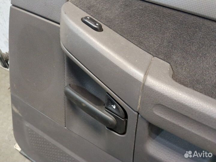 Дверь правая задняя Ford Explorer, 2003