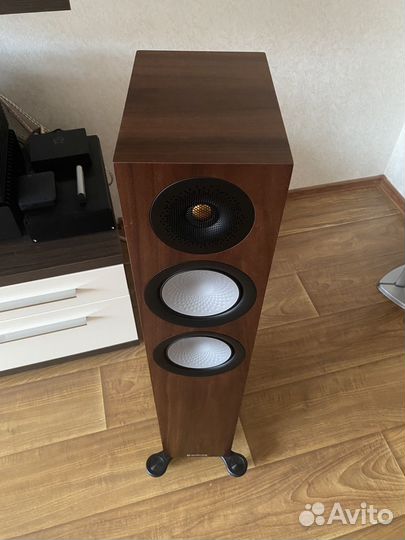 Monitor Audio Silver 200 (7G) Natural Walnut