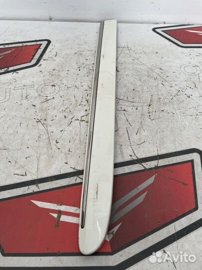 Молдинг задней правой двери Мерседес W211