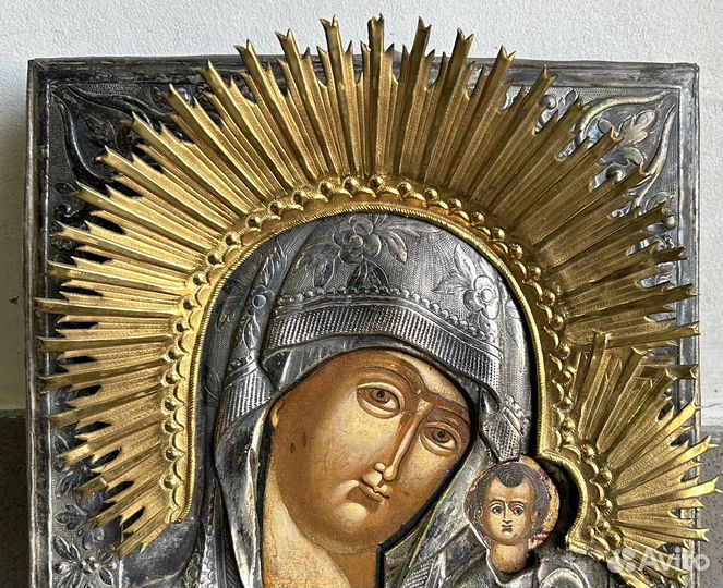 Икона Казанская Богородица в Красивом Окладе