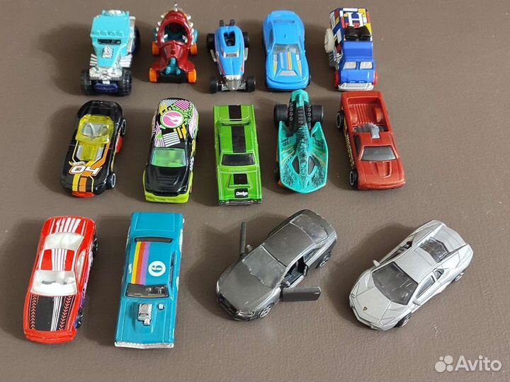 Машинки хот вилс hot wheels