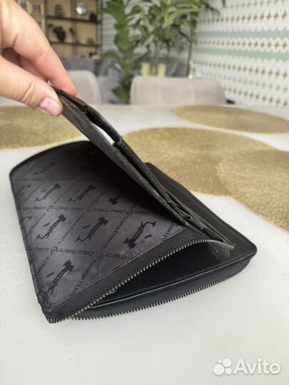 Кожаный чехол для планшета