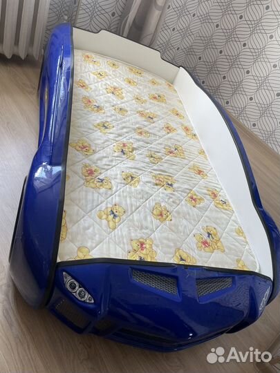 Кровать машина