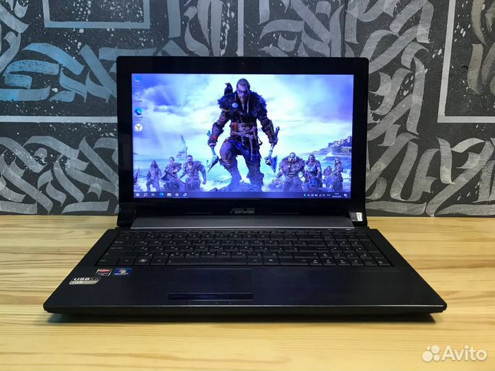 Отличный ноутбук Asus 2видеокарты/6gb/SSD+HDD