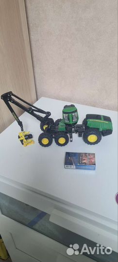 Металическая игрушка Харвестр