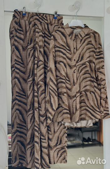 Брючный костюм