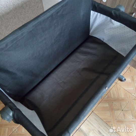 Кроватка для новорожденных