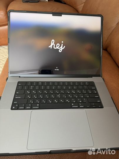 Macbook pro 16 m2 pro 16gb 1tb