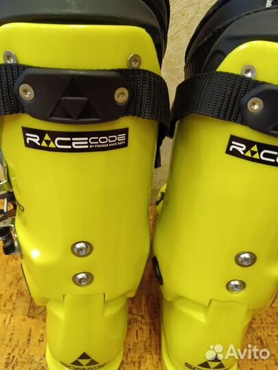 Горнолыжные ботинки