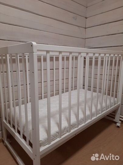 Детская кровать с матрасом