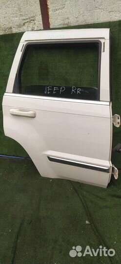 Дверь задняя правая в сборе задняя правая Jeep