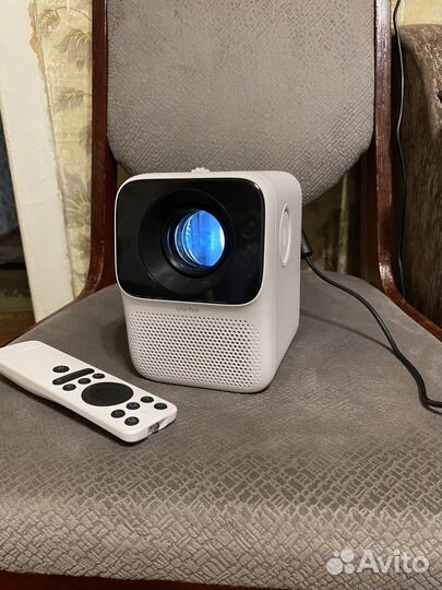 Проэктар Xiaomi Wanbo Projector T2 Max 1080P