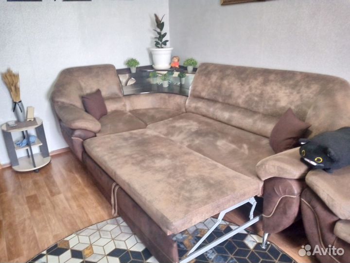 Угловой диван