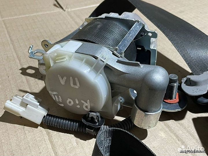 Ремень безопасности передний левый Kia Rio, III