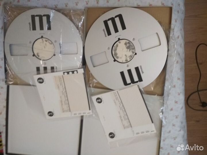 Бобины катушки для магнитофона (2 шт.)