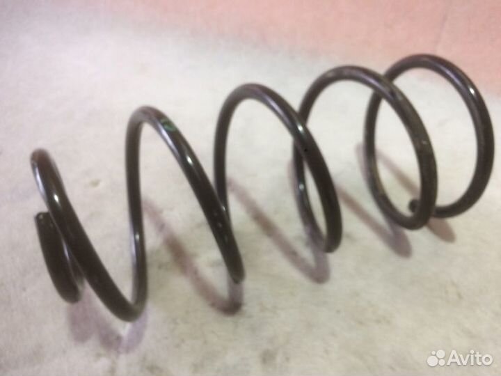 Пружина передняя Mazda 3 BL 1.6 2011