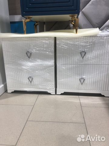 Тумба прикроватная