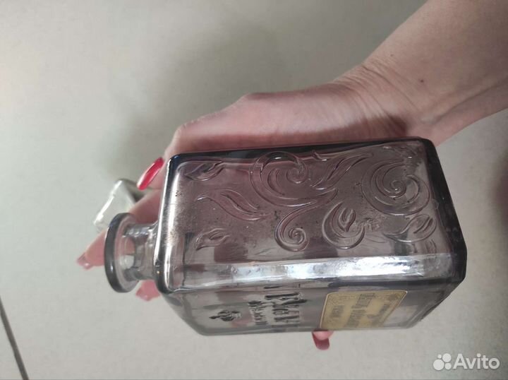 Декоративные бутылки для напитков