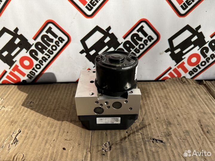 Блок ABS Hyundai Tucson 1 2.0 G4GC