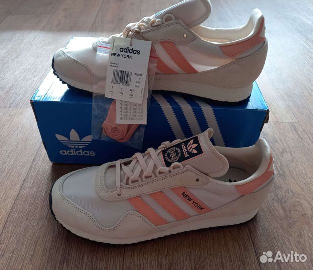 Кроссовки adidas New York