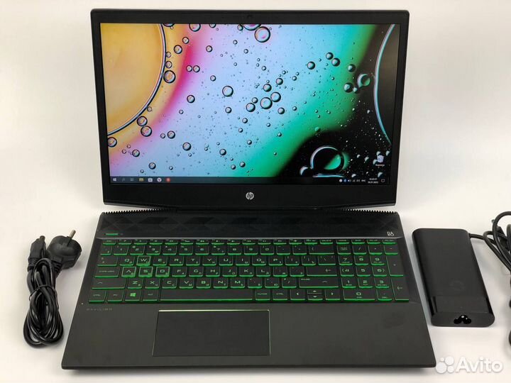 HP Pavilion 15.6 IPS i5-8300H 12GB RX560 SSD+HDD