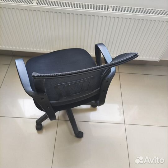 Офисное кресло