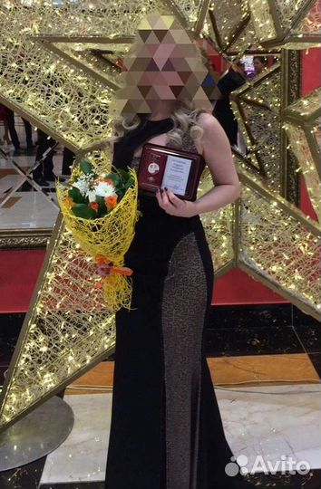 Вечернее платье в пол 42 44